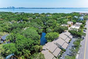 featured image of 2927 W Gandy Blvd