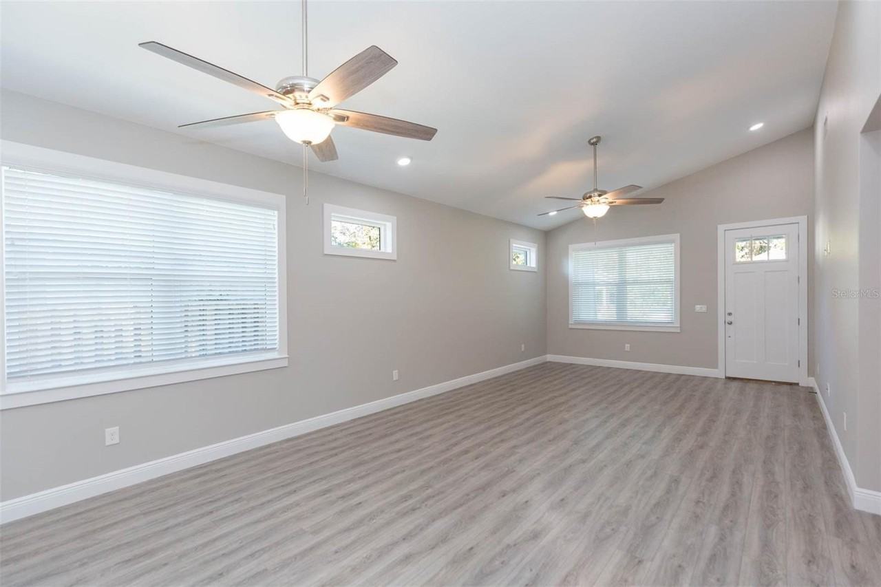 218 W Jean St - Photo 4 of 26