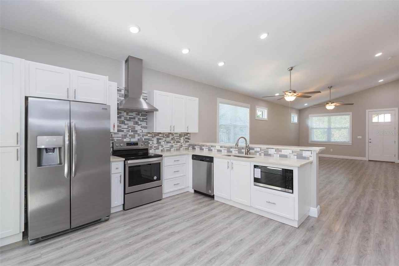 218 W Jean St - Photo 7 of 26