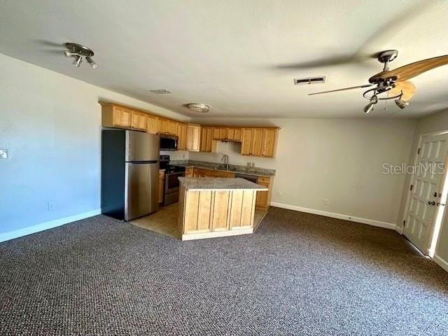 7042 Hibiscus Ave S - Photo 7 of 16