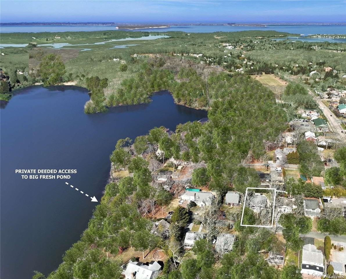 29 Missapoque Ave - Photo 2 of 24