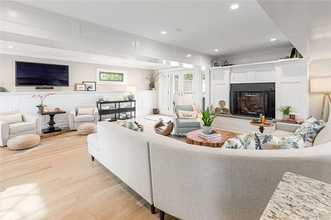 29 Missapoque Ave - Photo 5 of 24