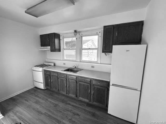 50 Huber Pl 2nd Fl #2ndFLREAR - Photo 3 of 12