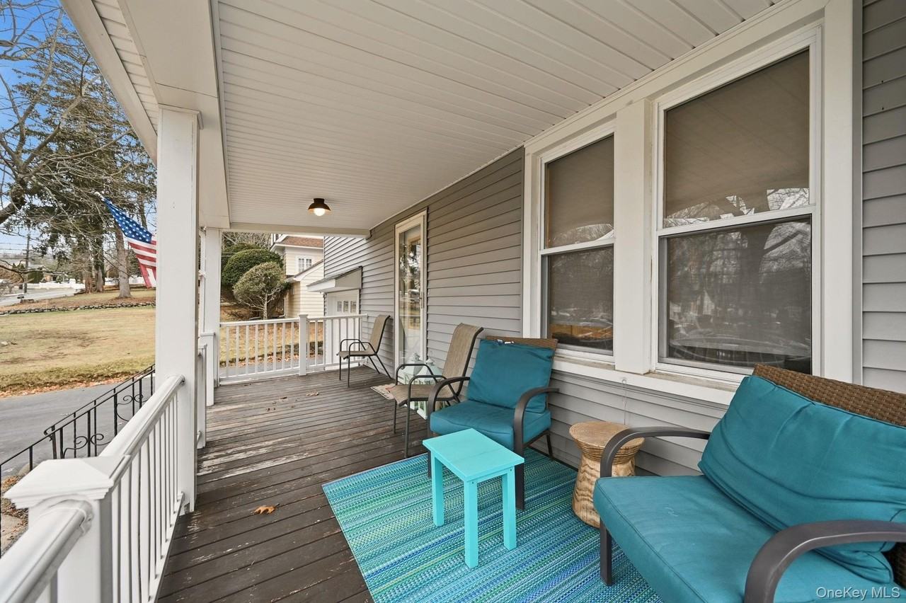 359 Orangeburg Rd Unit 2 #2 - Photo 4 of 39