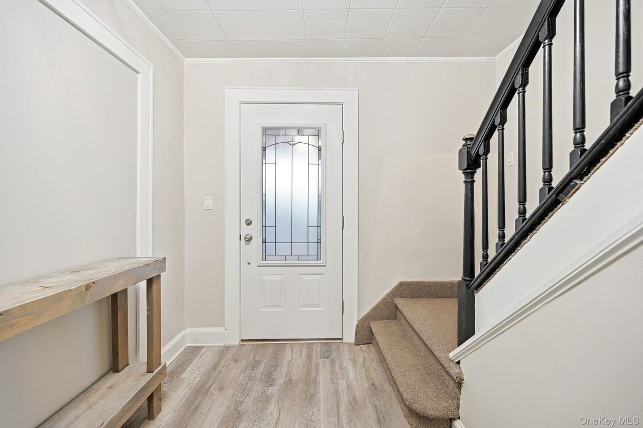 359 Orangeburg Rd Unit 2 #2 - Photo 6 of 39