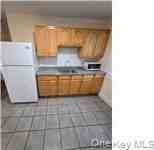 185 S Franklin St - Photo 4 of 14