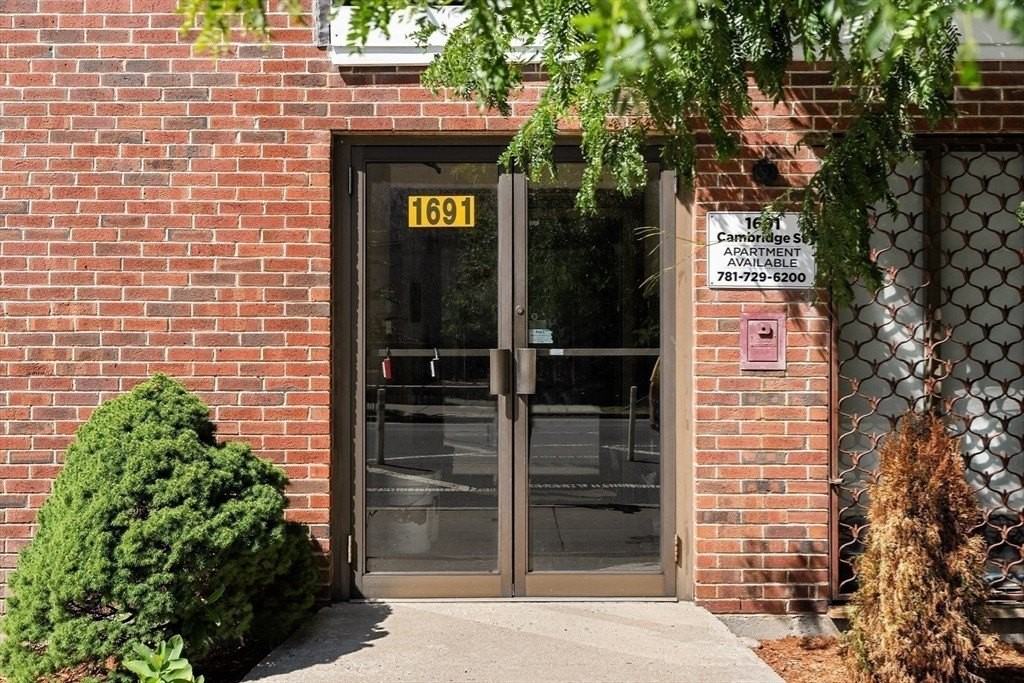 1691 Cambridge St Apt 42 #42 - Photo 5 of 17