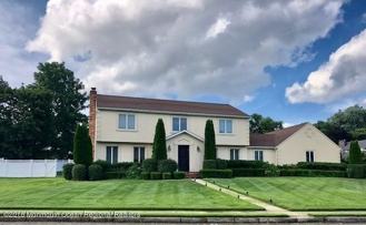 16 Bridle Dr - Photo 1 of 1