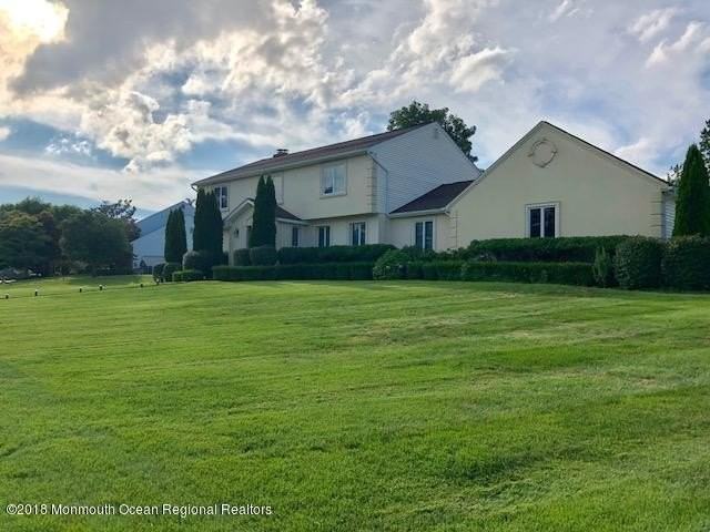 16 Bridle Dr - Photo 3 of 50