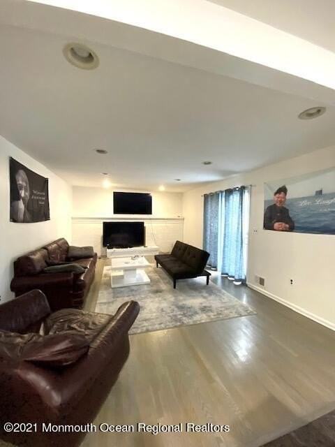 16 Bridle Dr - Photo 7 of 50