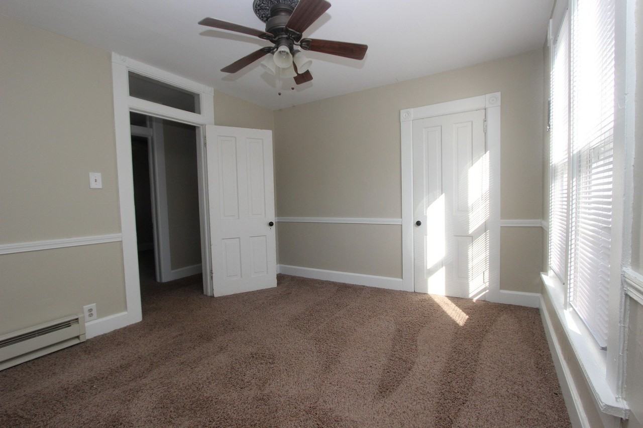 19 W Crystal Lake Ave Unit 19 #19 - Photo 5 of 13