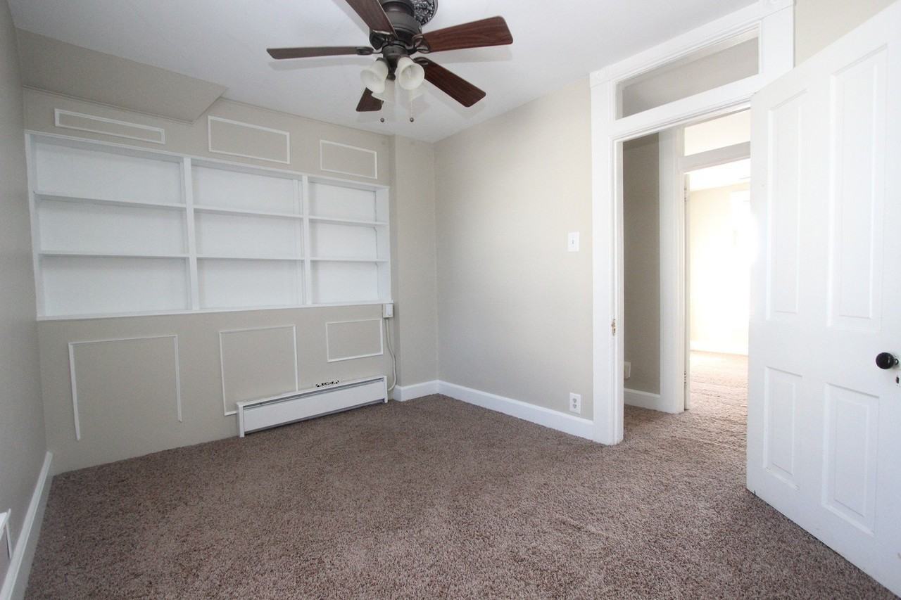 19 W Crystal Lake Ave Unit 19 #19 - Photo 6 of 13