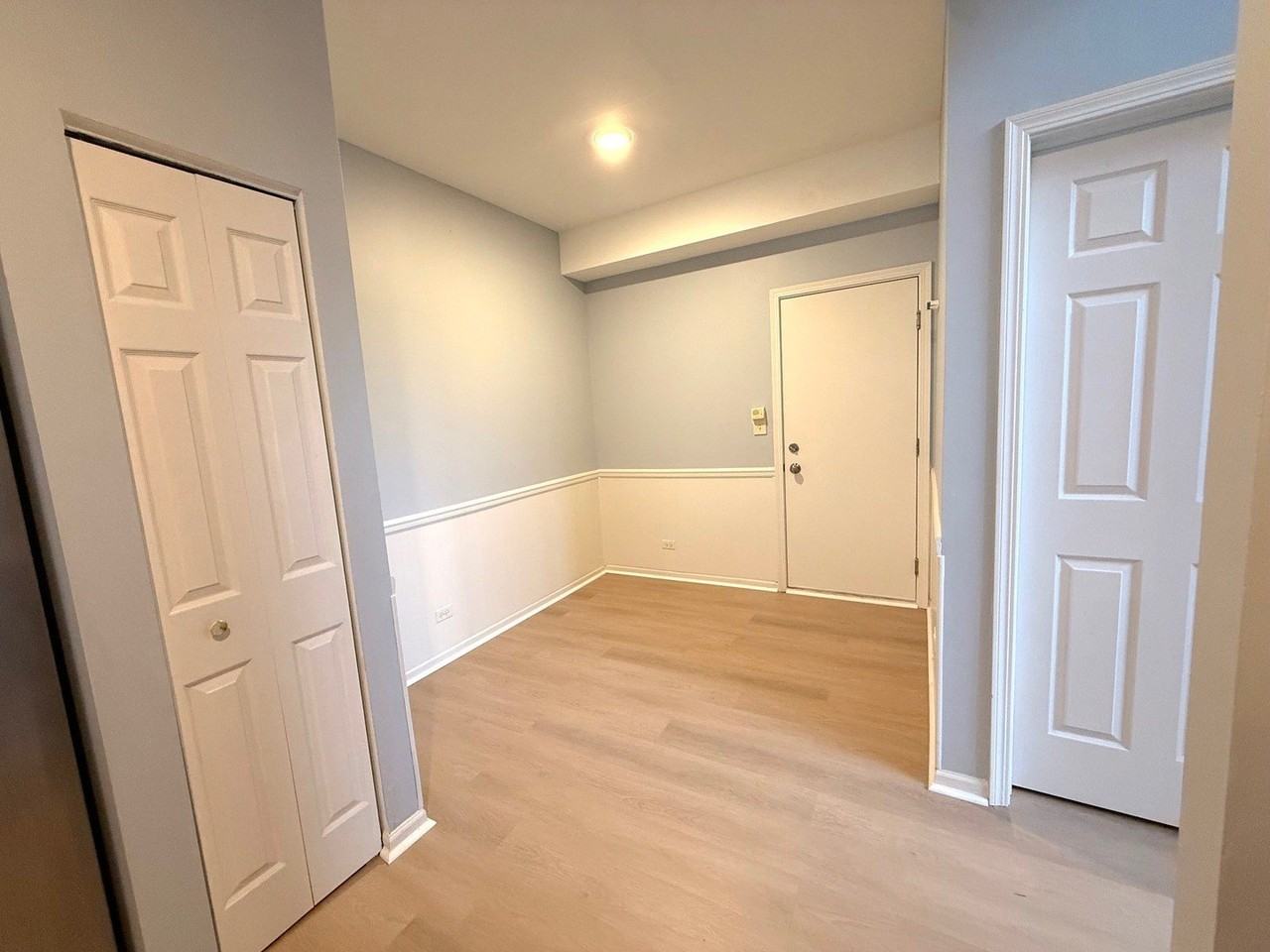 2279 Reflections Dr - Photo 7 of 21