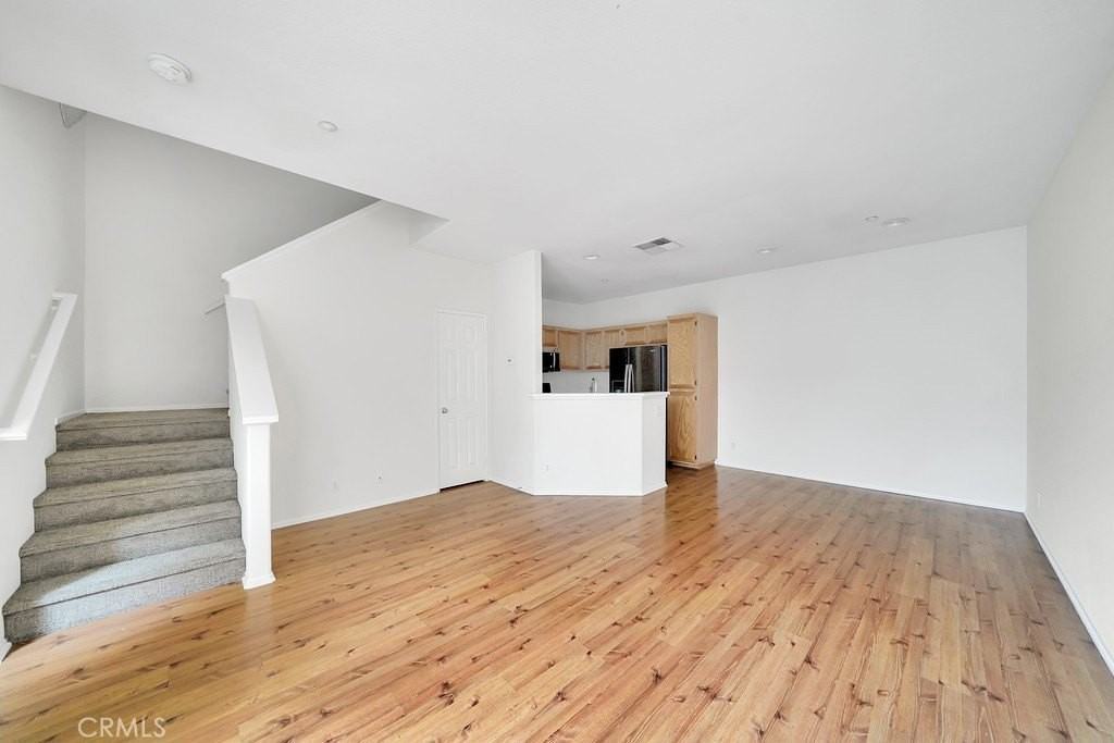 1402 Elk Grv - Photo 5 of 17