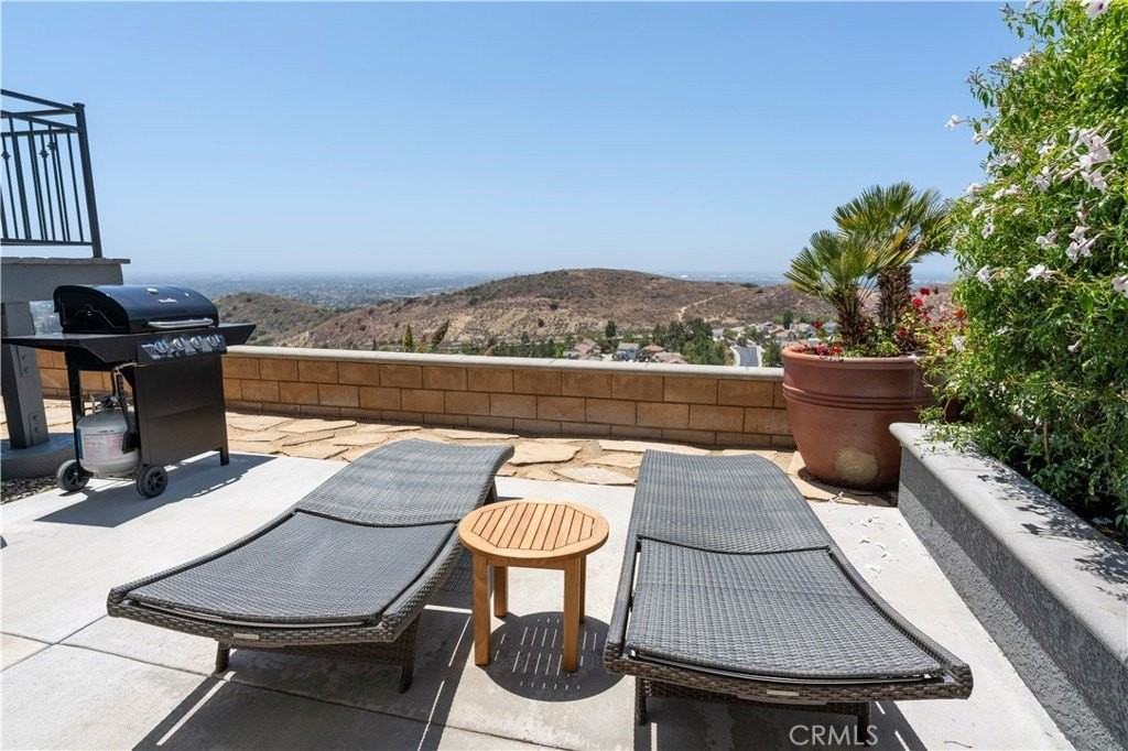 6206 E Cliffway Dr - Photo 2 of 46