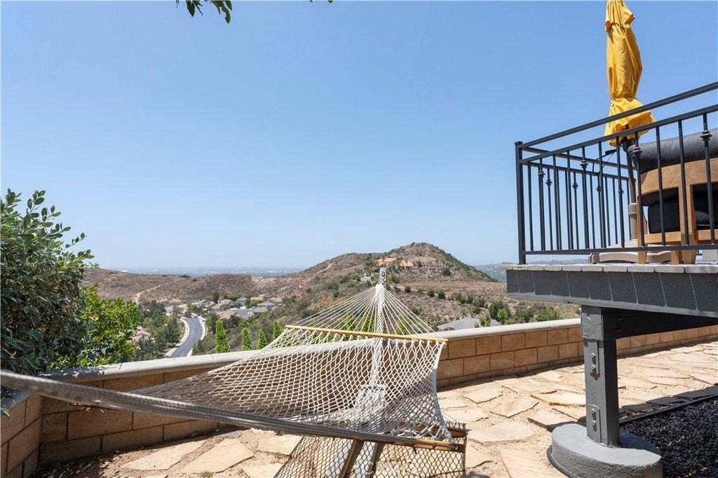 6206 E Cliffway Dr - Photo 3 of 46