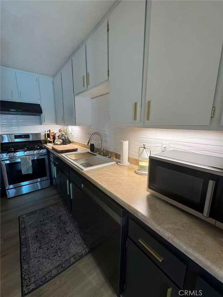 1120 Golden Springs Dr #A - Photo 6 of 18