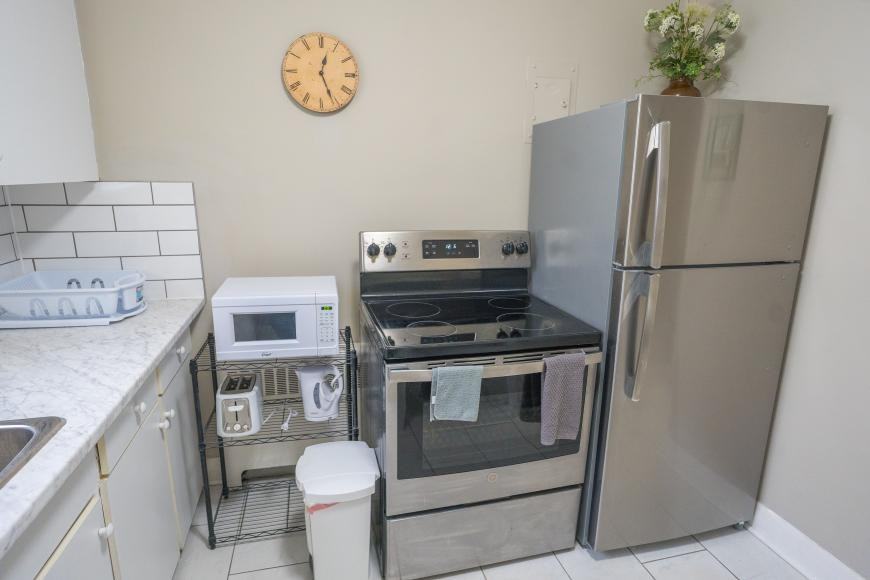 1007 / 1011 Adelaide Street North - Photo 6 of 10