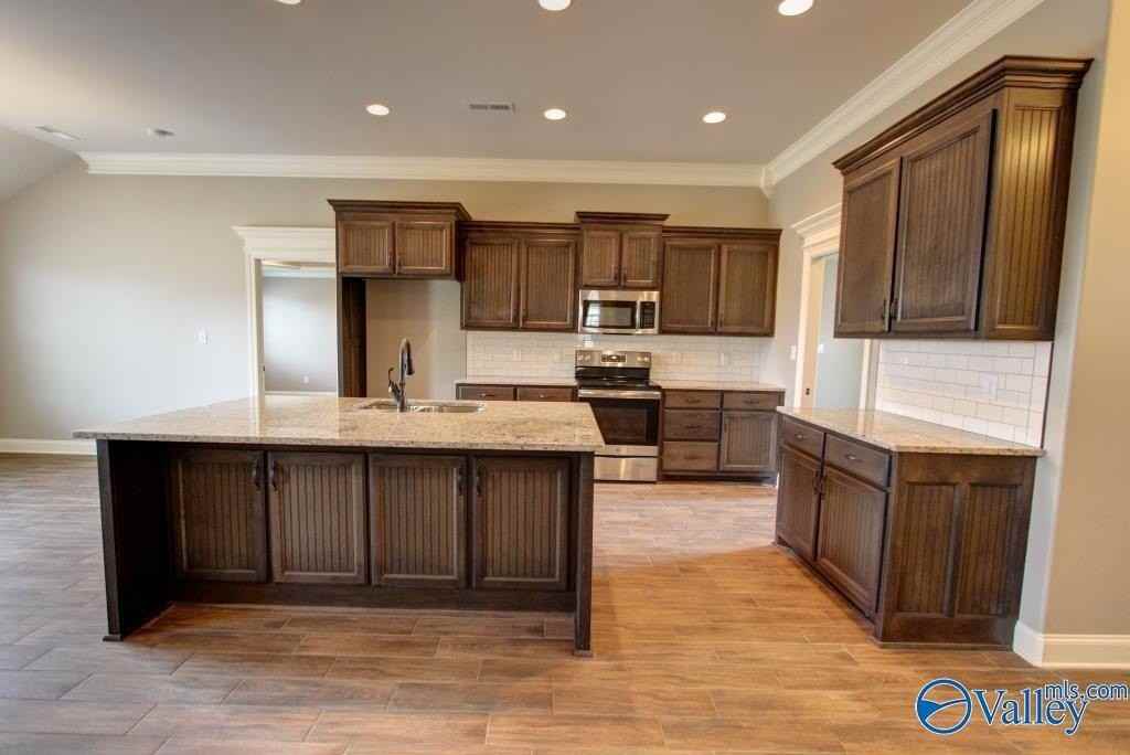 22947 Pin Oak Dr - Photo 6 of 31