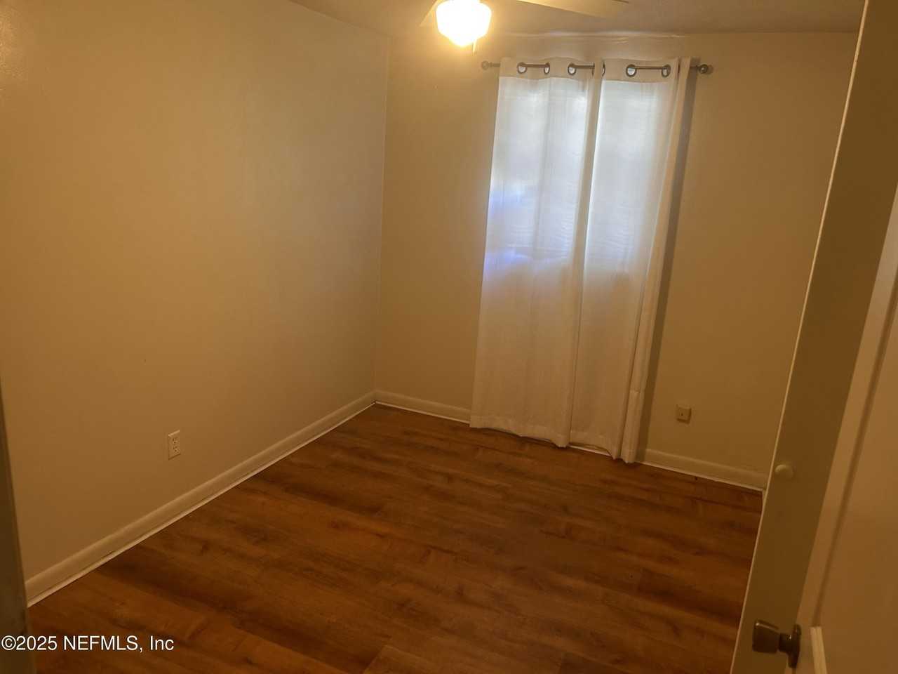 258 Capella Rd - Photo 6 of 15