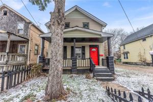 featured image of 14917 Darwin Ave