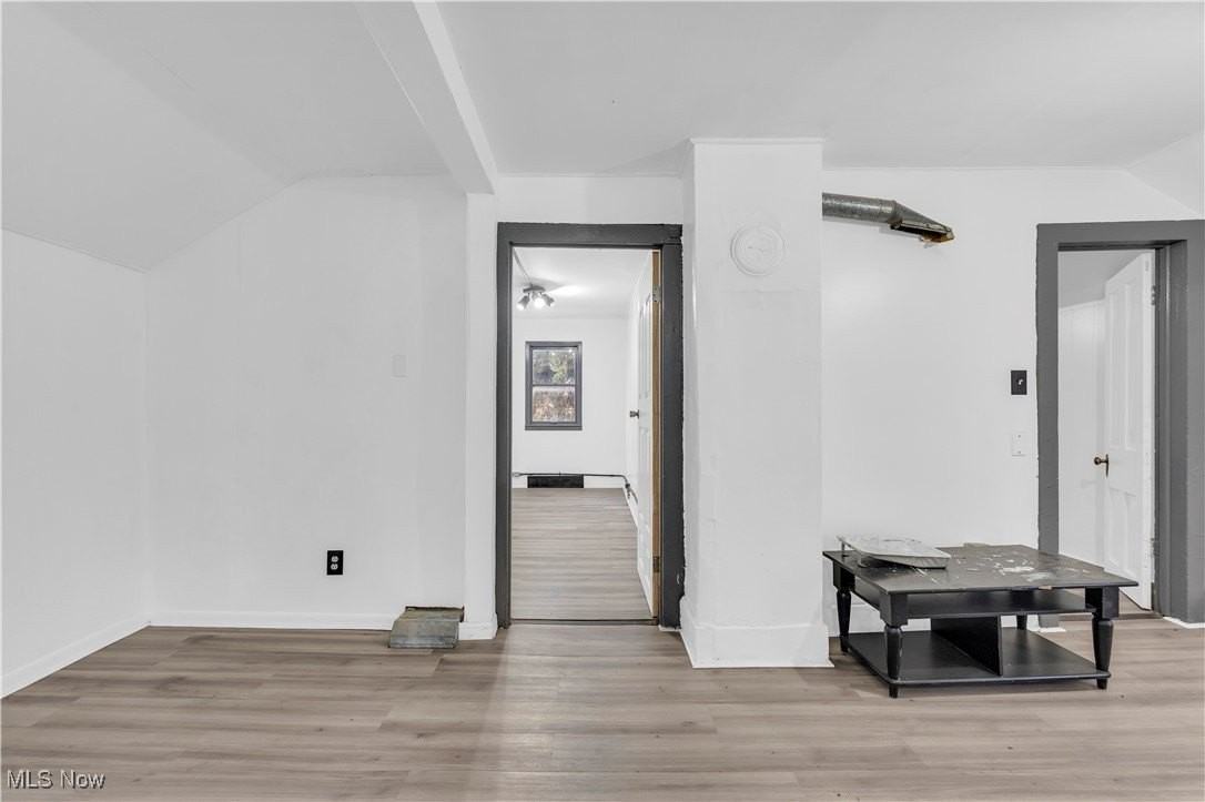 14917 Darwin Ave - Photo 7 of 30