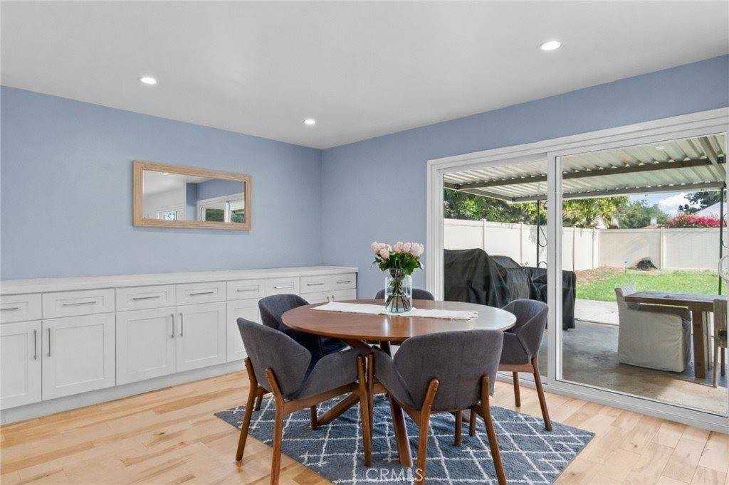 914 Kirkwood Ave - Photo 6 of 18