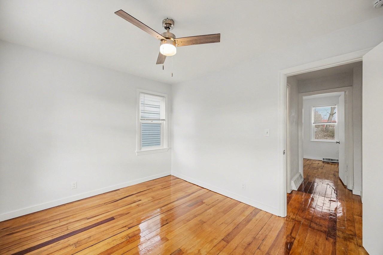 12 Linwood Ave - Photo 7 of 19