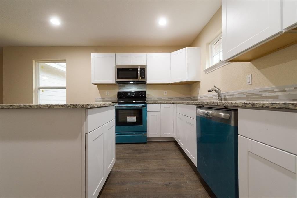 3518 Frank St - Photo 2 of 15