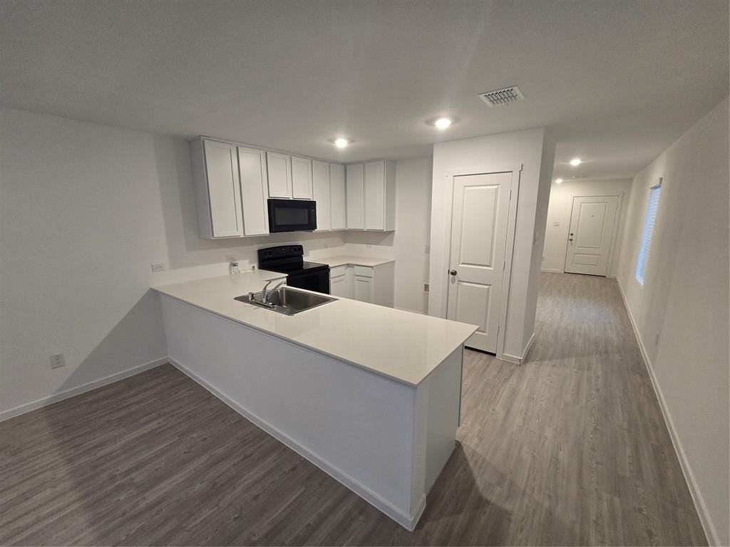 316 Thresher Ln - Photo 4 of 32