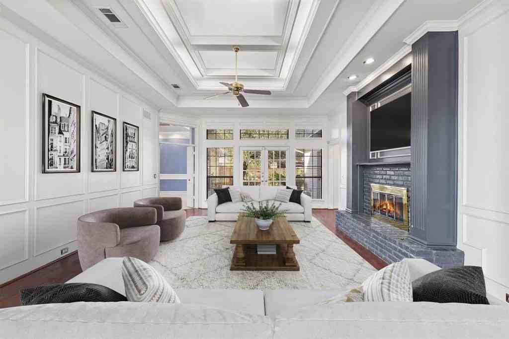 2701 Powderhorn Dr - Photo 4 of 27