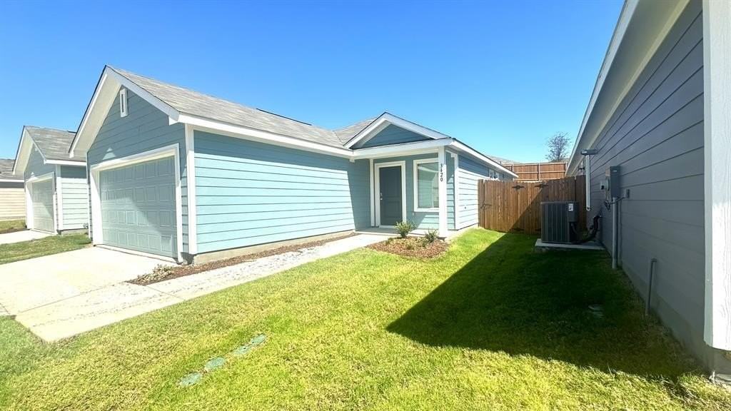 3420 Flicker Ln - Photo 4 of 30