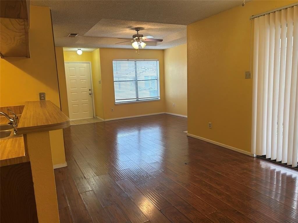 2310 Miguel Ln - Photo 6 of 29