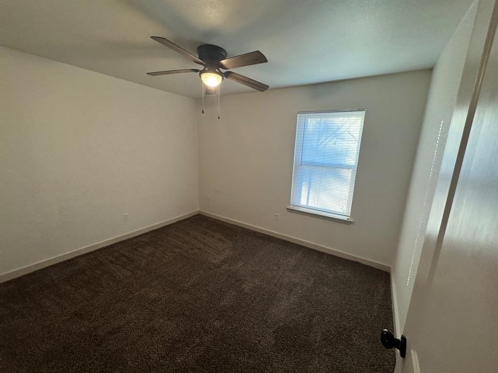 7300 Comanche Trl #4 - Photo 5 of 11