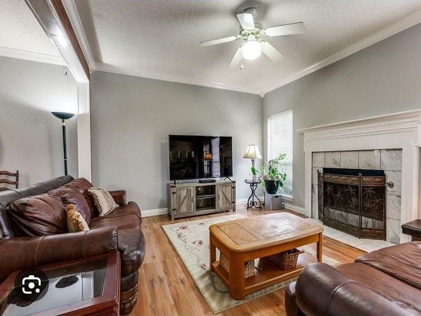 2306 Edinburgh Way - Photo 7 of 13