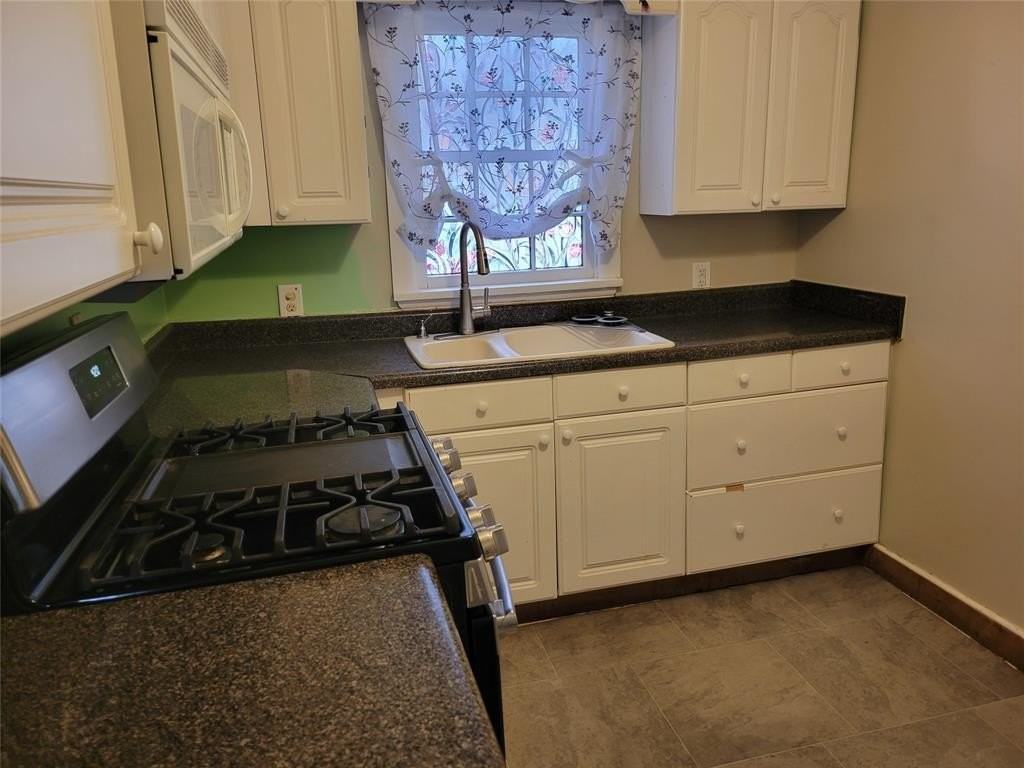 211 Wichita St - Photo 3 of 10