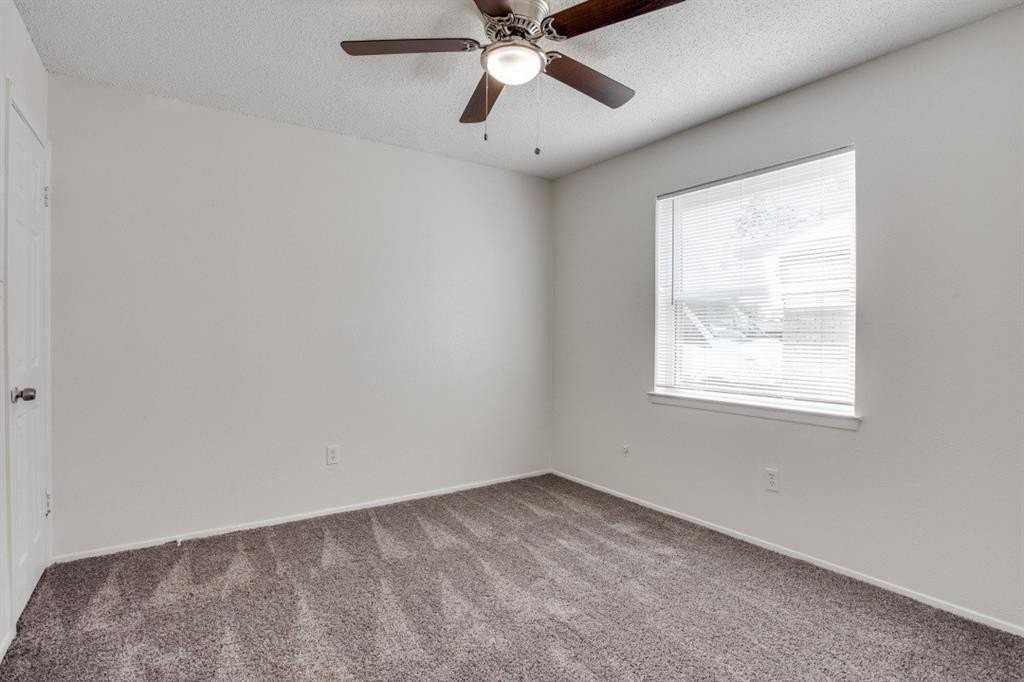 6401 Dorchester Trl - Photo 4 of 12