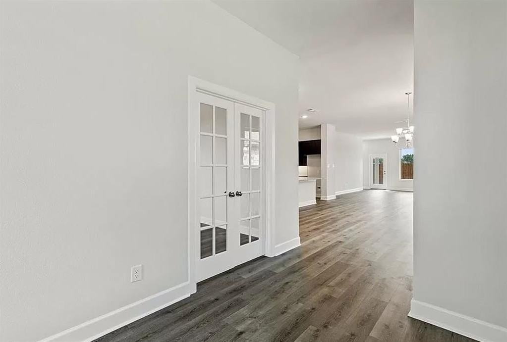 1889 Arbor Dr - Photo 4 of 37