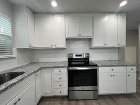 304 Oak St - Photo 1 of 1