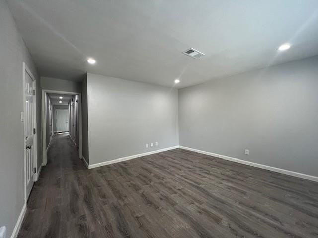 304 Oak St - Photo 7 of 20