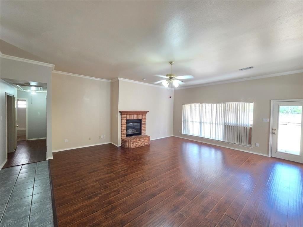 2308 Welch Pl - Photo 7 of 40