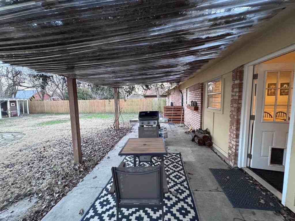 2732 Foxcroft Cir - Photo 7 of 26