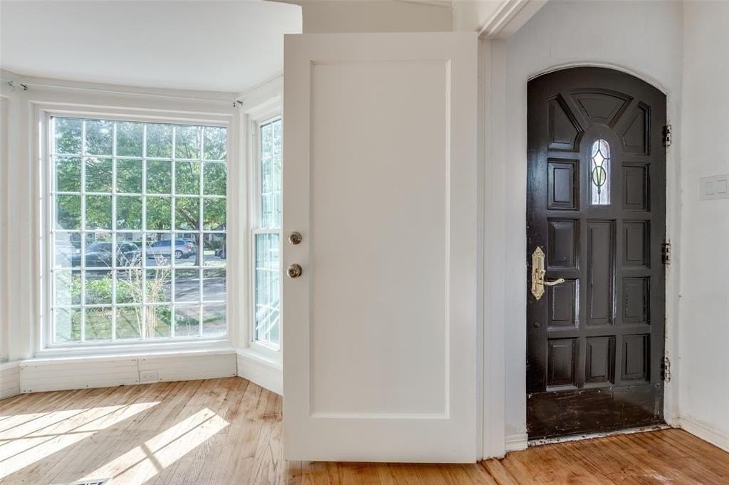 4328 University Blvd - Photo 3 of 27