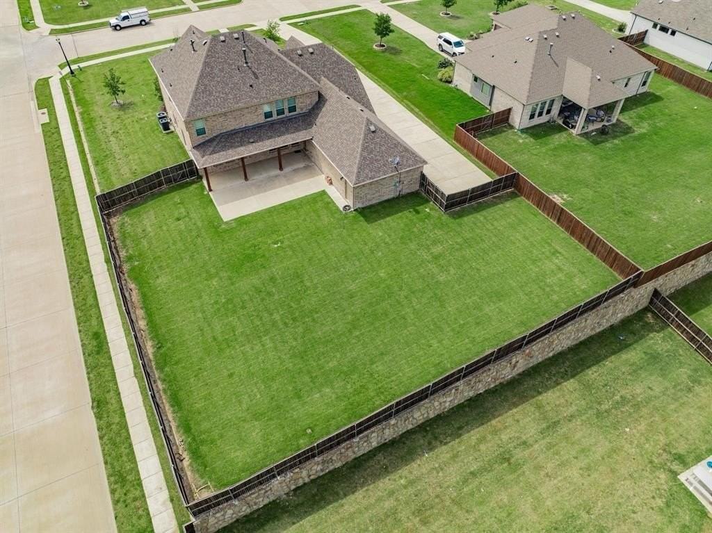 286 Greenhill Ave - Photo 3 of 39