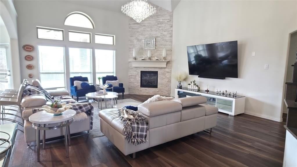 358 Llano Dr - Photo 7 of 30