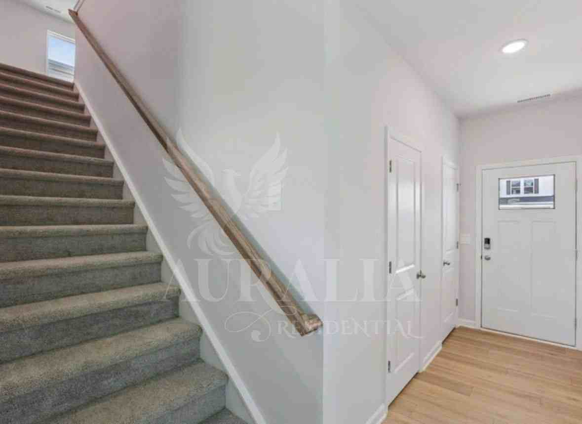 805 Ottawa Dr ##401 - Photo 5 of 27