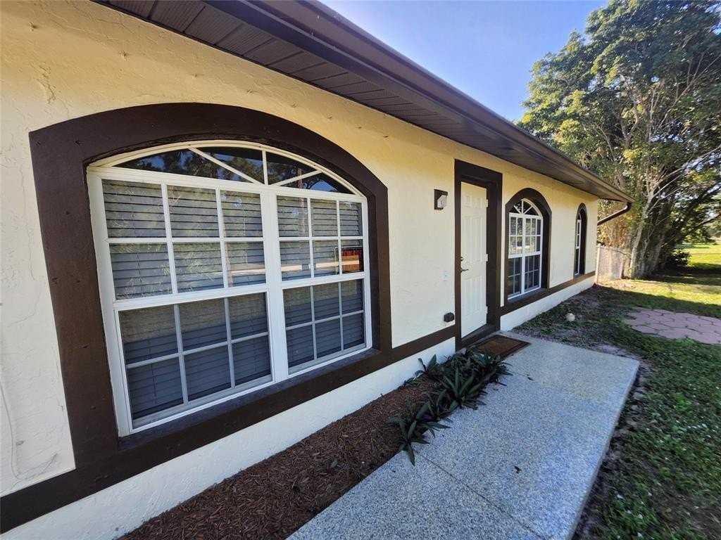 18142 Murcott Blvd - Photo 2 of 28