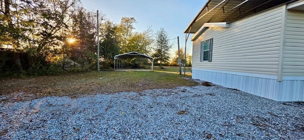 125 N Patrick St - Photo 2 of 19