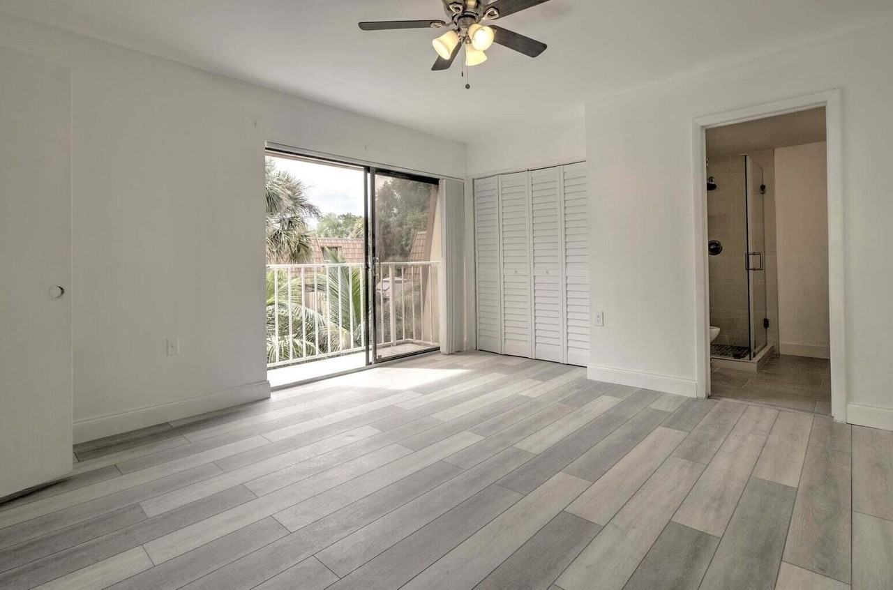 593 Green Springs Pl - Photo 5 of 17