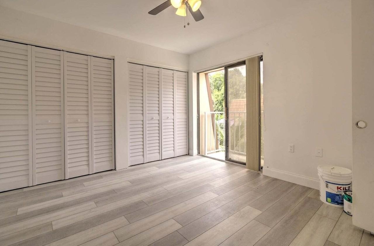 593 Green Springs Pl - Photo 6 of 17